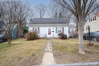 9 Claridge Rd, Worcester, MA 01606