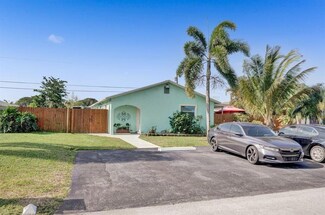 4728 Weymouth St, Lake Worth, FL 33463