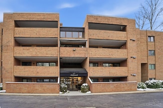 3646 Ashworth Dr, Cincinnati, OH 45208