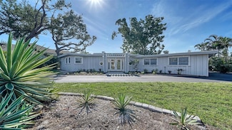 1718 Caribbean Dr, Sarasota, FL 34231