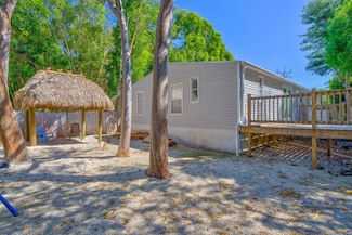 2 Oakwood Ave, Key Largo, FL 33037