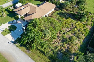 5862 NW Corso Ave, Port Saint Lucie, FL 34953