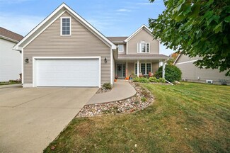 813 SE Trail Ridge Rd, Grimes, IA 50111