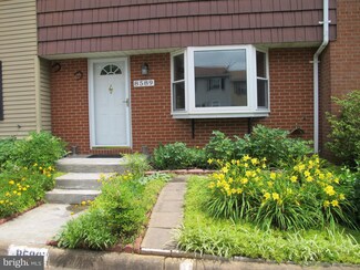 8589 Pellam Ct, Marshall, VA 20115