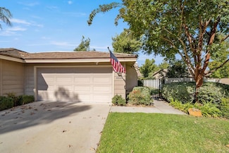 4320 Los Padres Dr, Fallbrook, CA 92028