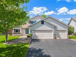 19820 Evensong Ave, Farmington, MN 55024