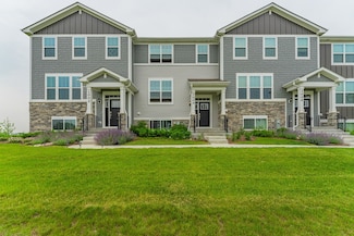 1004 Atterberg Rd, South Elgin, IL 60177