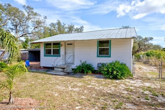200 Spurlock Rd, Frostproof, FL 33843