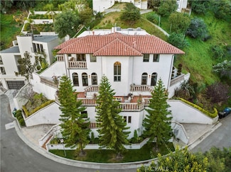 2995 Belden Dr, Los Angeles, CA 90068