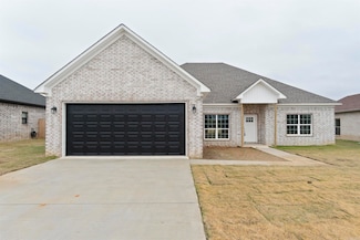 11 River Cliff Dr, Mayflower, AR 72106