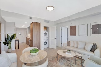 580 72nd St Unit 808, Miami Beach, FL 33141