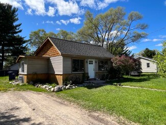 144 Mikado St, Grayling, MI 49738