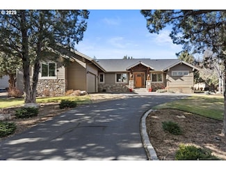 8787 Merlin Dr, Redmond, OR 97756
