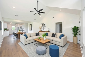 1142 Snow Ave, Nashville, TN 37115