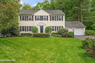 55 Journey Ln, Glenmont, NY 12077
