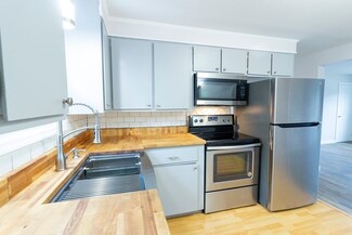 17 Southbridge Rd Unit 6, Dudley, MA 01571