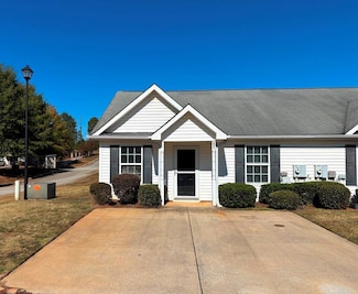 172 Harvest Ct, Milledgeville, GA 31061