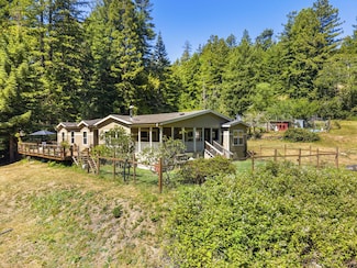 368 Liscom Hill Rd, McKinleyville, CA 95519