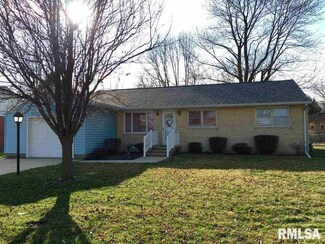 103 Heritage Ln, Delavan, IL 61734