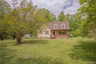 19510 Oakwood Ln, Jetersville, VA 23083