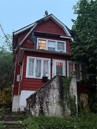 724 S 4th Ave, Mount Vernon, NY 10550