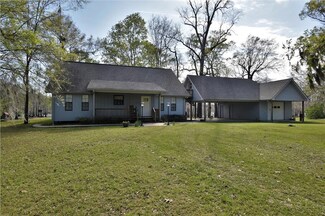 713 Hog Island Rd, Dry Prong, LA 71423