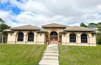 461 33rd Ave NE, Naples, FL 34120