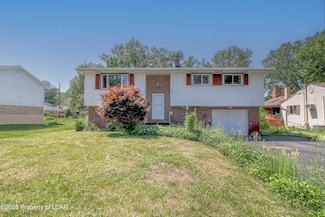 112 Bent Pine Trail, Hazle Township, PA 18202