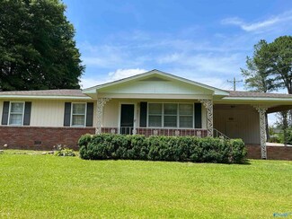 901 Crestline Cir SW, Hartselle, AL 35640