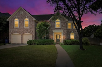 1041 Woodbriar Dr, Grapevine, TX 76051