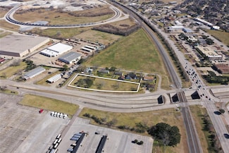 14027 Stafford Rd, Stafford, TX 77477