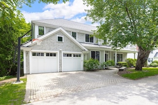 60 Parker Rd, Needham Heights, MA 02494
