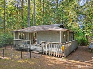 625 E Pointes Dr W, Shelton, WA 98584