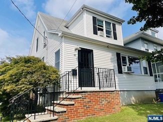 60 Bellevue Ave, Elmwood Park, NJ 07407