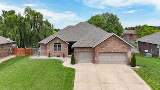 711 Morning Glory Dr, Nixa, MO 65714