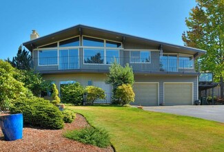 607 Bayside Rd, Bellingham, WA 98225