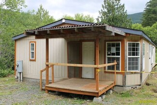 104 Crumb Rd, Morton, WA 98356