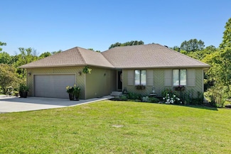 524 Twin Lakes Dr, Billings, MO 65610