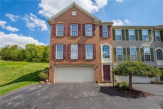 940 Royal Ct, Canonsburg, PA 15317