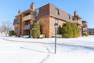 2049 45th St Unit 101, Highland, IN 46322