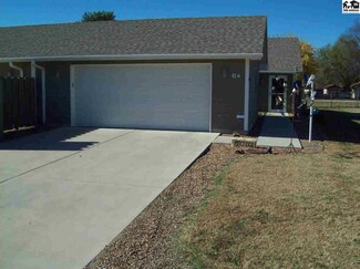 41 Willow Lake Dr, Lindsborg, KS 67456