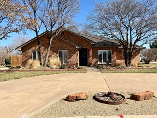 207 S Garland St, Plainview, TX 79072
