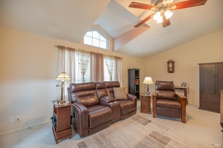 175 Walnut Cir, Rohnert Park, CA 94928