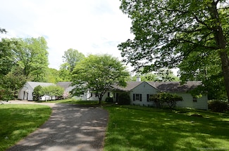 27 Rippowam Rd, New Canaan, CT 06840