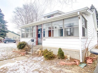 24300 Melrose Ave, Eastpointe, MI 48021