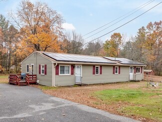 31 Lawndale Rd, Tyngsboro, MA 01879