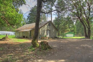 275 China Creek Rd, Williams, OR 97544