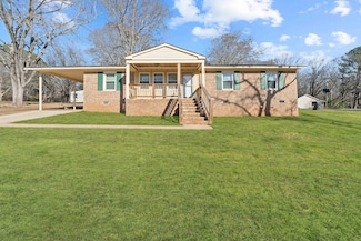 300 Oak Way, Eatonton, GA 31024