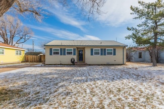1102 Franklin Ave, Panhandle, TX 79068
