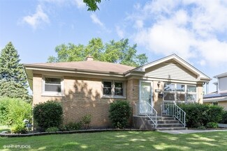 454 S Cherry St, Itasca, IL 60143